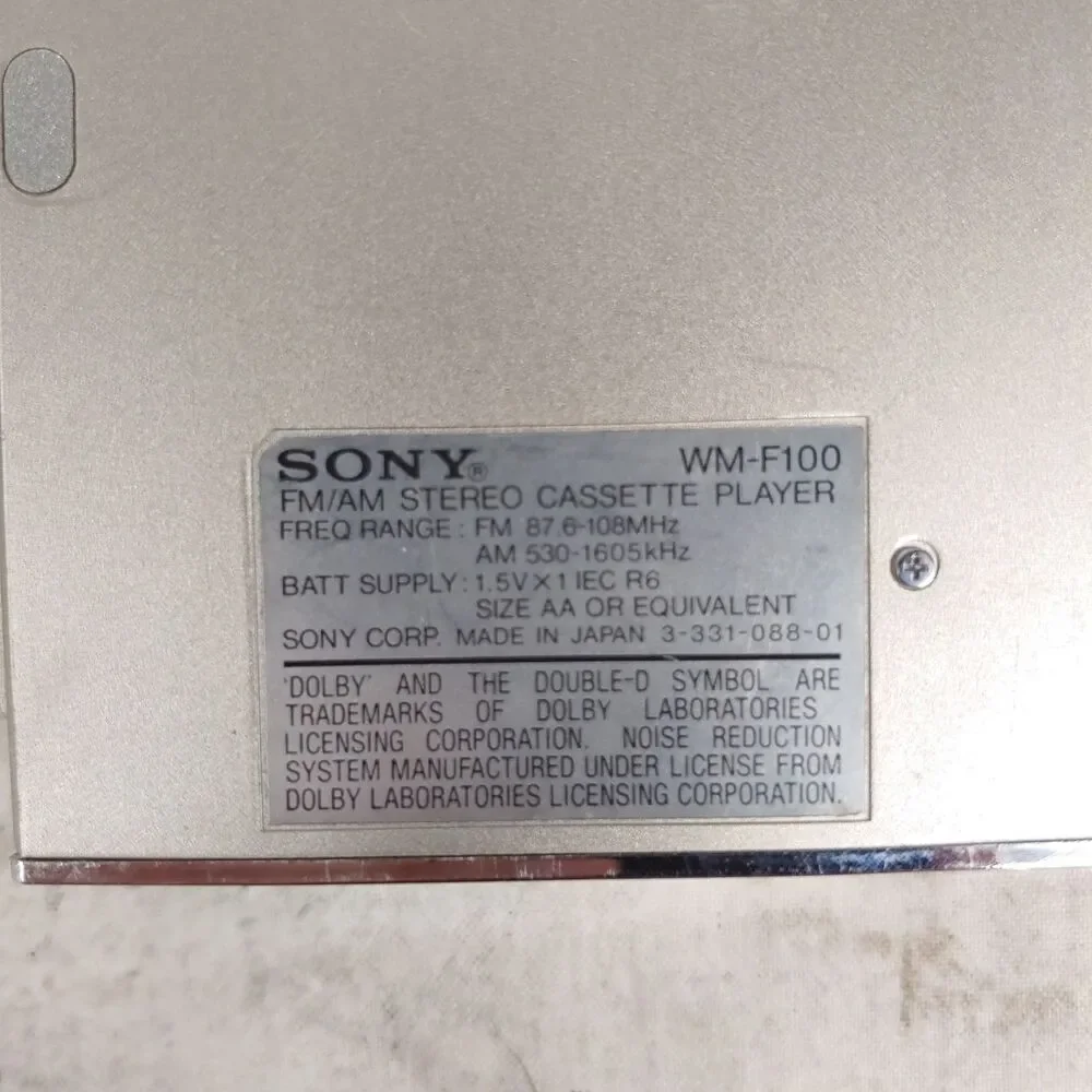 FOR PARTS Vintage Sony WM-F100 Walkman FM AM Stereo Cassette Player Auto Reverse